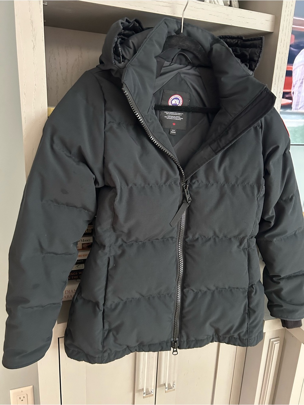 Canada Goose Womens Black Quilted Down Jacket with Logo Patch - Picture 3 of 8